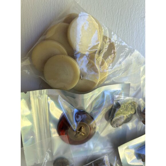 Mixed Button Drawer Misc - Lot Multiple Colors, Sizes, Metal, Plastic, Crystals, - Picture 3 of 7